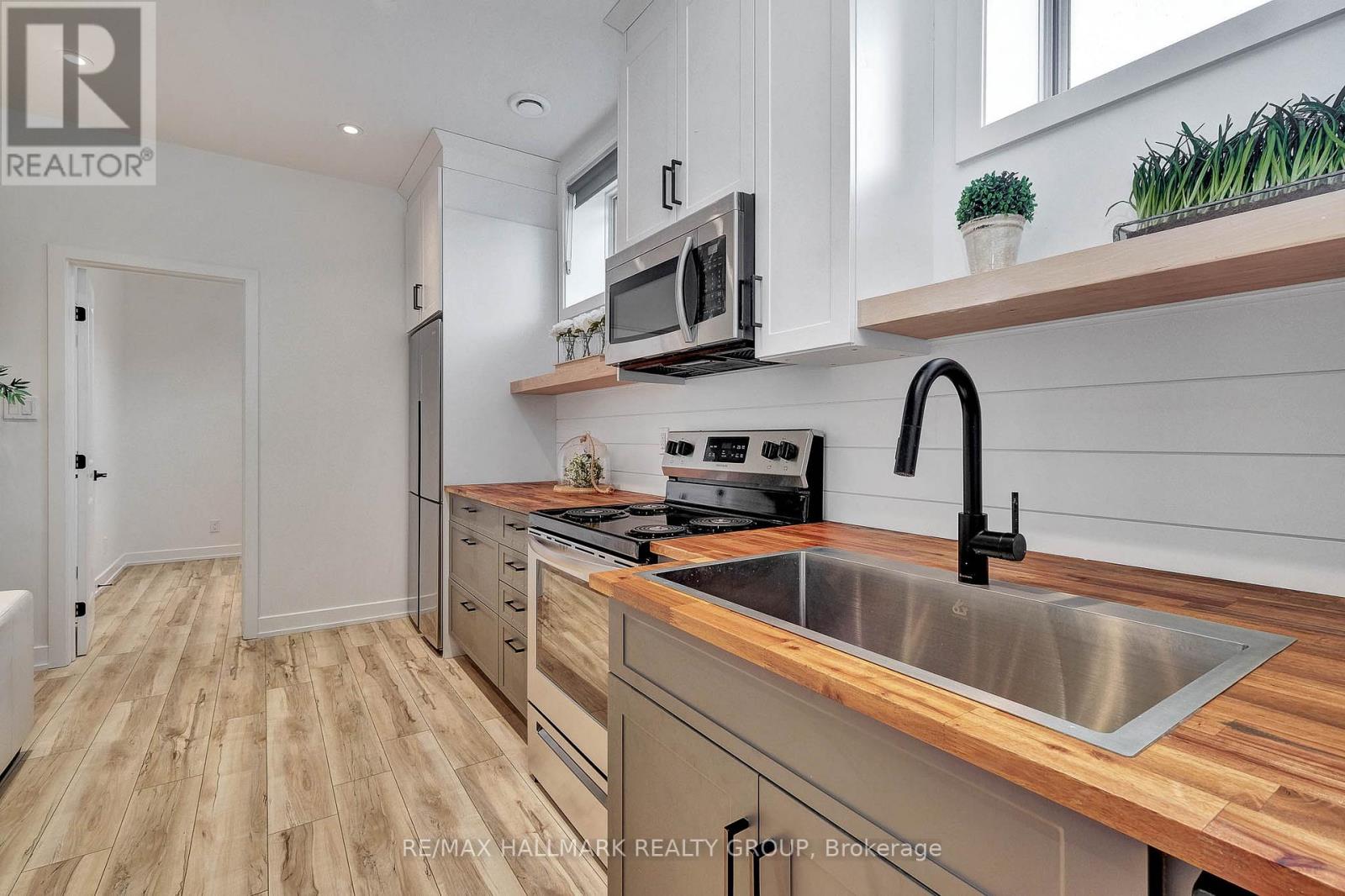 2 - 709a Carsons Road, Ottawa, Ontario  K1K 2H2 - Photo 11 - X12402183