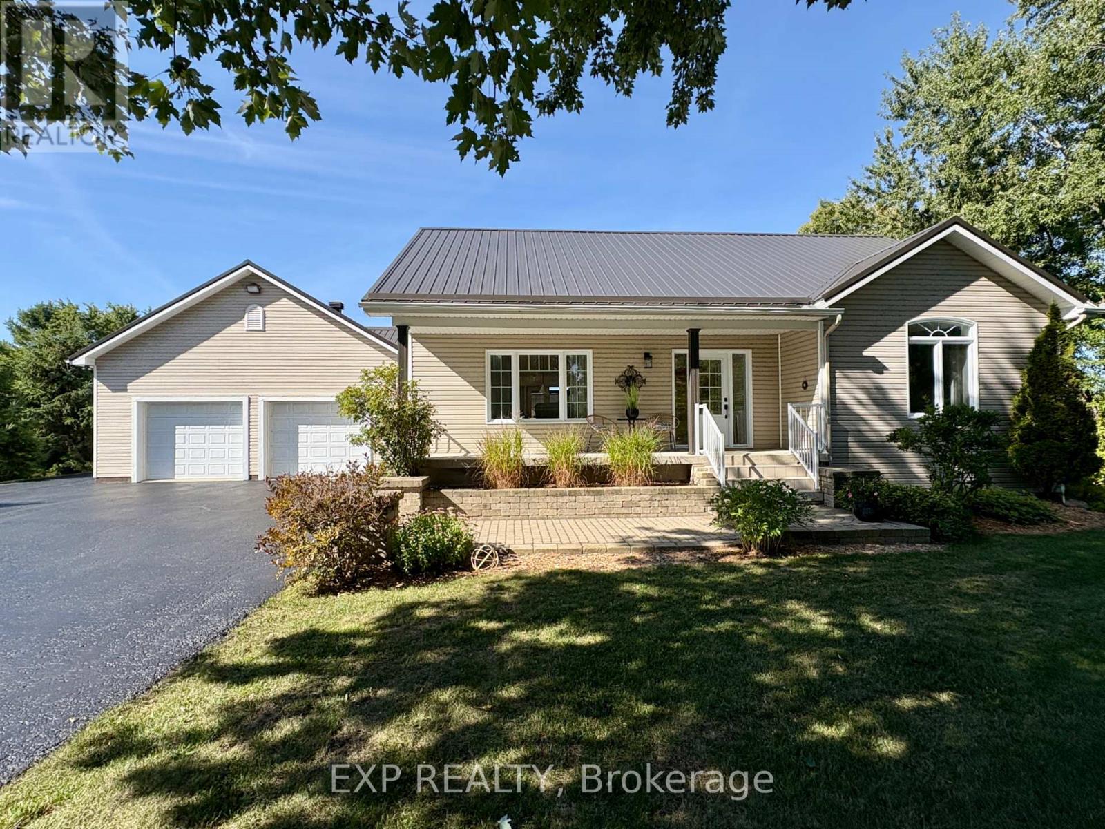 1508 St Andre Road, Russell, Ontario  K0A 1W0 - Photo 2 - X12402195