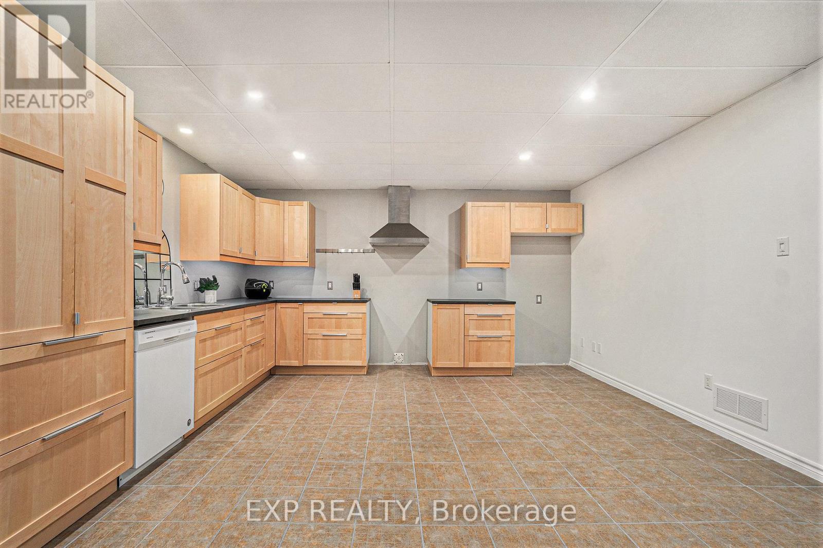 1508 St Andre Road, Russell, Ontario  K0A 1W0 - Photo 23 - X12402195