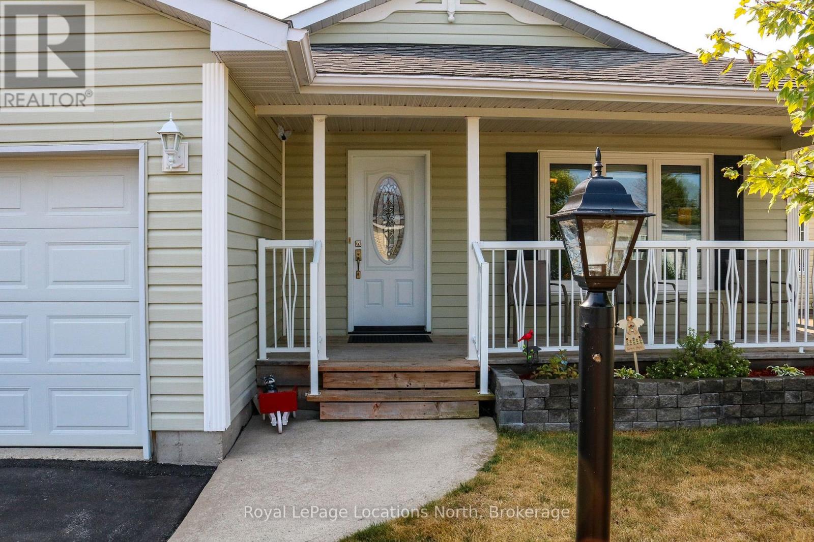 20 Illinois Crescent, Wasaga Beach, Ontario  L9Z 3A8 - Photo 24 - S12402201