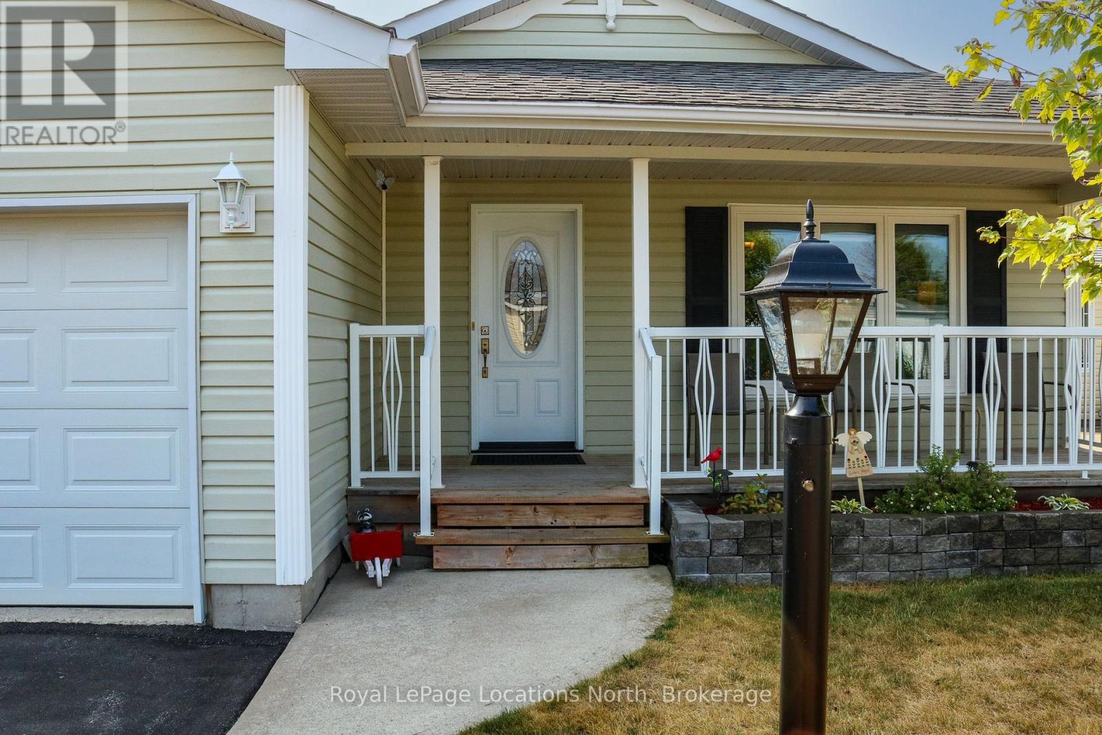 20 Illinois Crescent, Wasaga Beach, Ontario  L9Z 3A8 - Photo 32 - S12402201