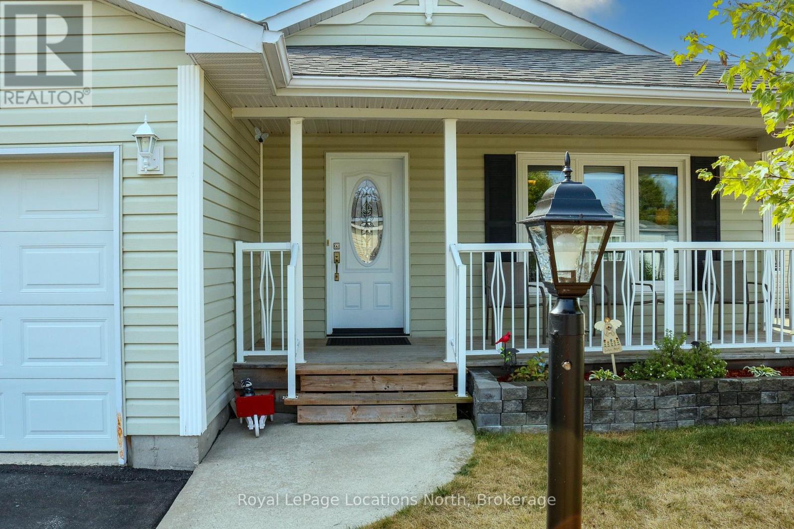 20 Illinois Crescent, Wasaga Beach, Ontario  L9Z 3A8 - Photo 33 - S12402201