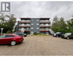 305, 5519 Kerry Wood Drive Riverside Meadows