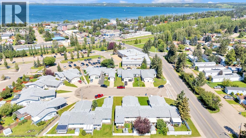 Property at 4638 48A AvenueClose image 4