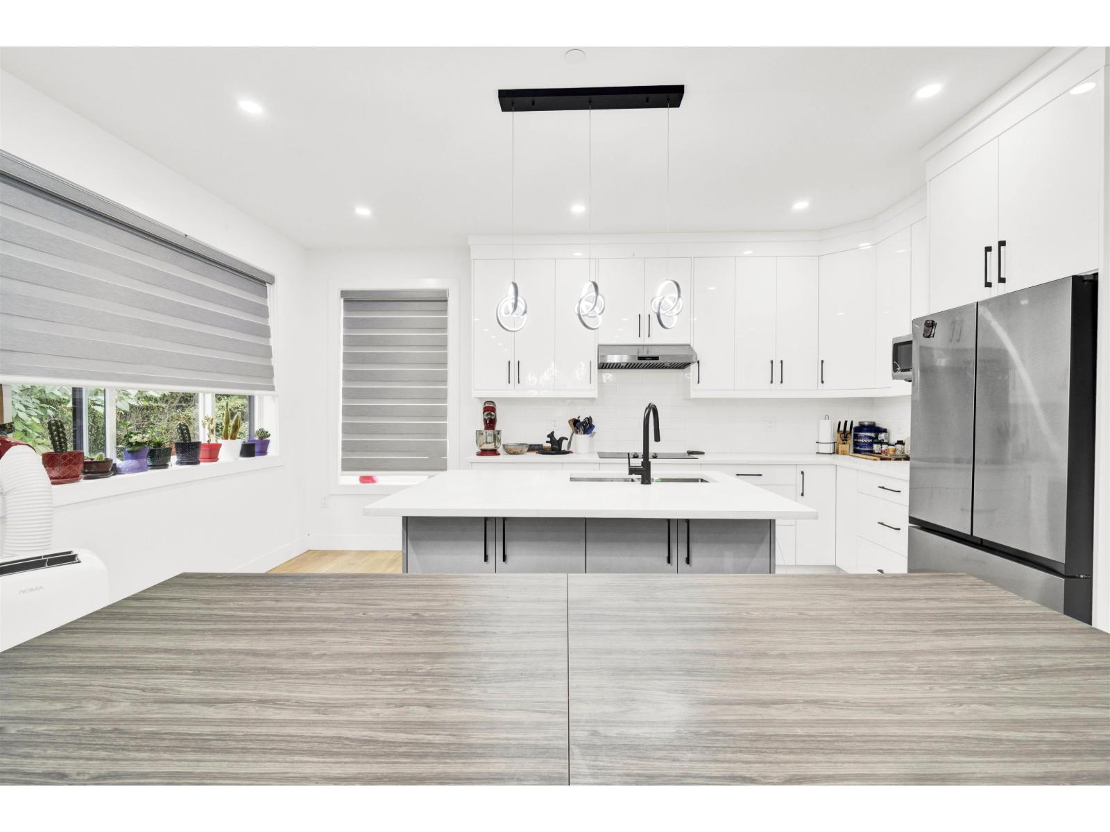 36665 Carl Creek Crescent, Abbotsford, British Columbia  V3G 0H4 - Photo 3 - R3039264