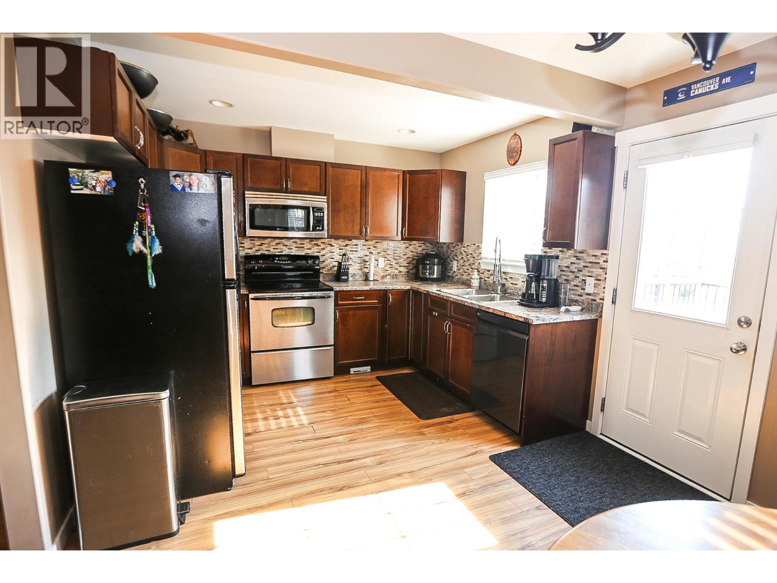 930 Stagecoach Drive Unit# 17, Kamloops, British Columbia  V2B 0A9 - Photo 7 - 10351453