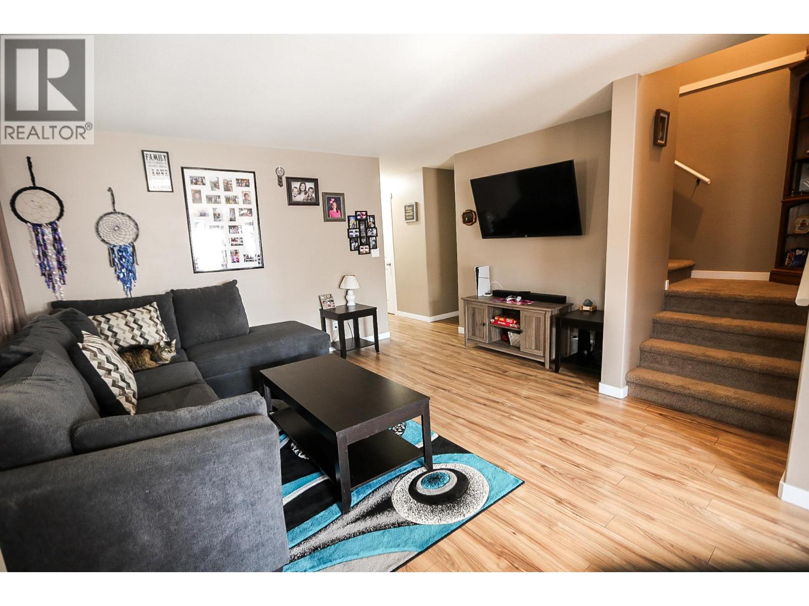 930 Stagecoach Drive Unit# 17, Kamloops, British Columbia  V2B 0A9 - Photo 3 - 10351453