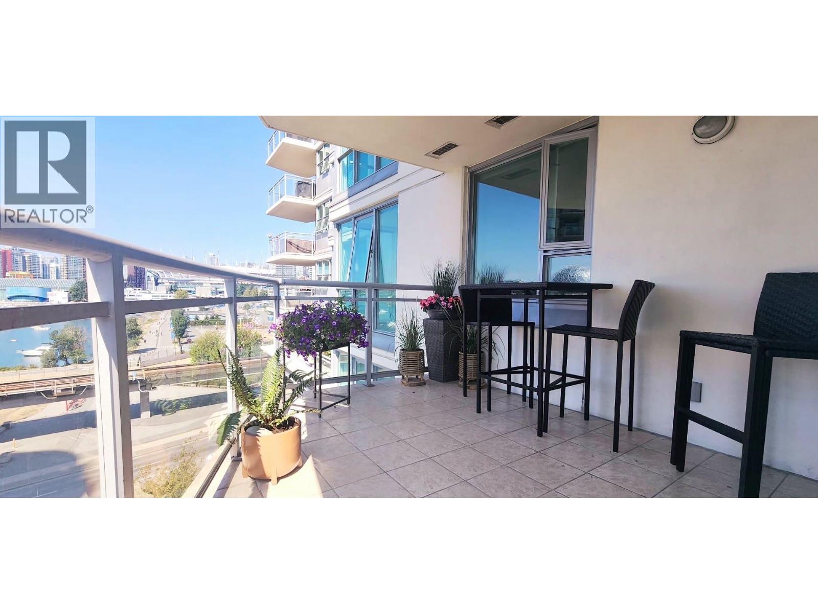 804 120 Milross Avenue, Vancouver, British Columbia  V6A 4K7 - Photo 4 - R3030195