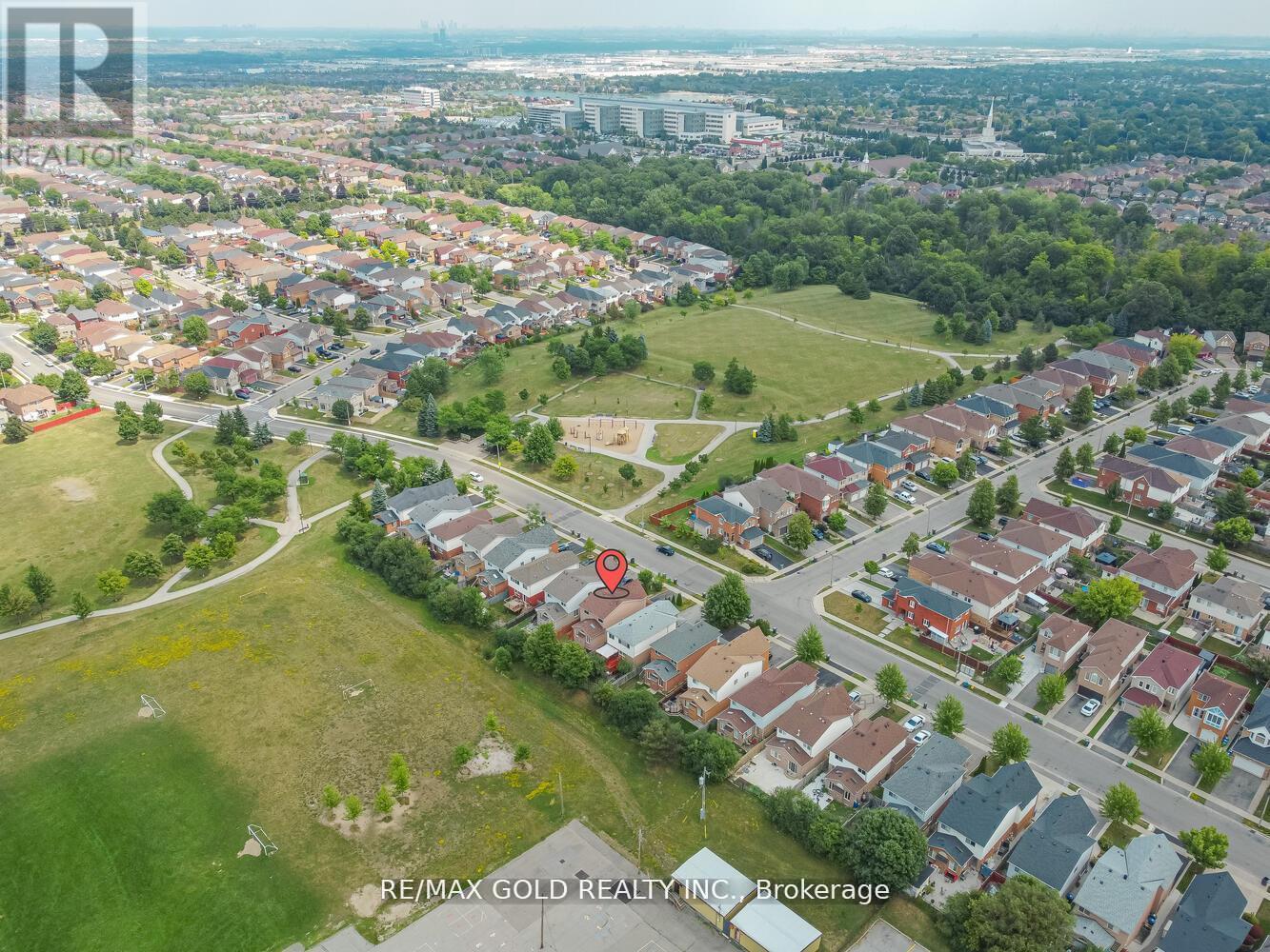 89 Black Forest Drive, Brampton, Ontario  L6R 2E6 - Photo 4 - W12383428