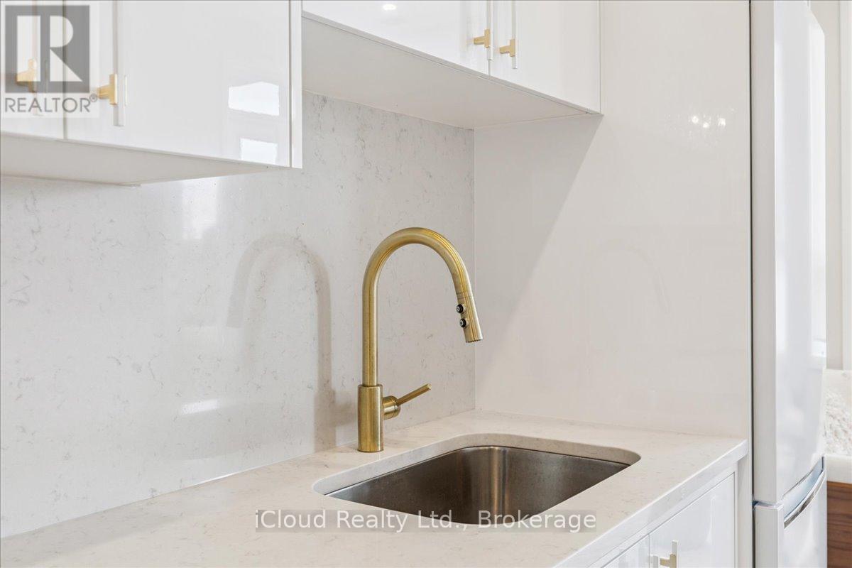 101 - 3285 Carding Mill Trail, Oakville, Ontario  L6M 5P8 - Photo 12 - W12392255