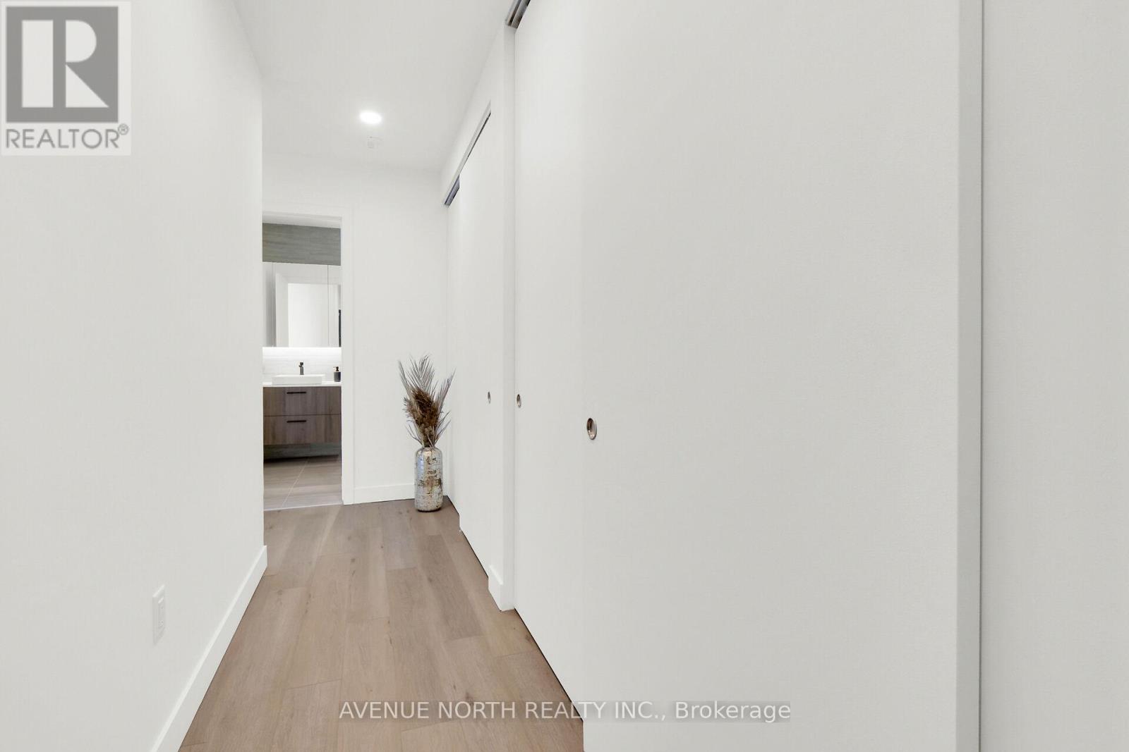 717 - 10 James Street, Ottawa, Ontario  K2P 1T2 - Photo 5 - X12402266