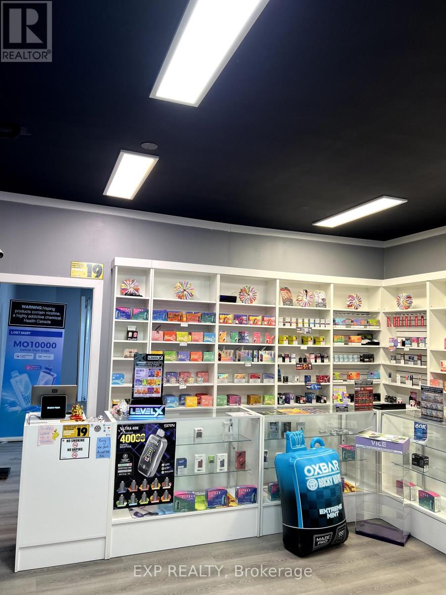 639 Pharmacy Avenue, Toronto, Ontario  M1L 3H3 - Photo 2 - E12402270