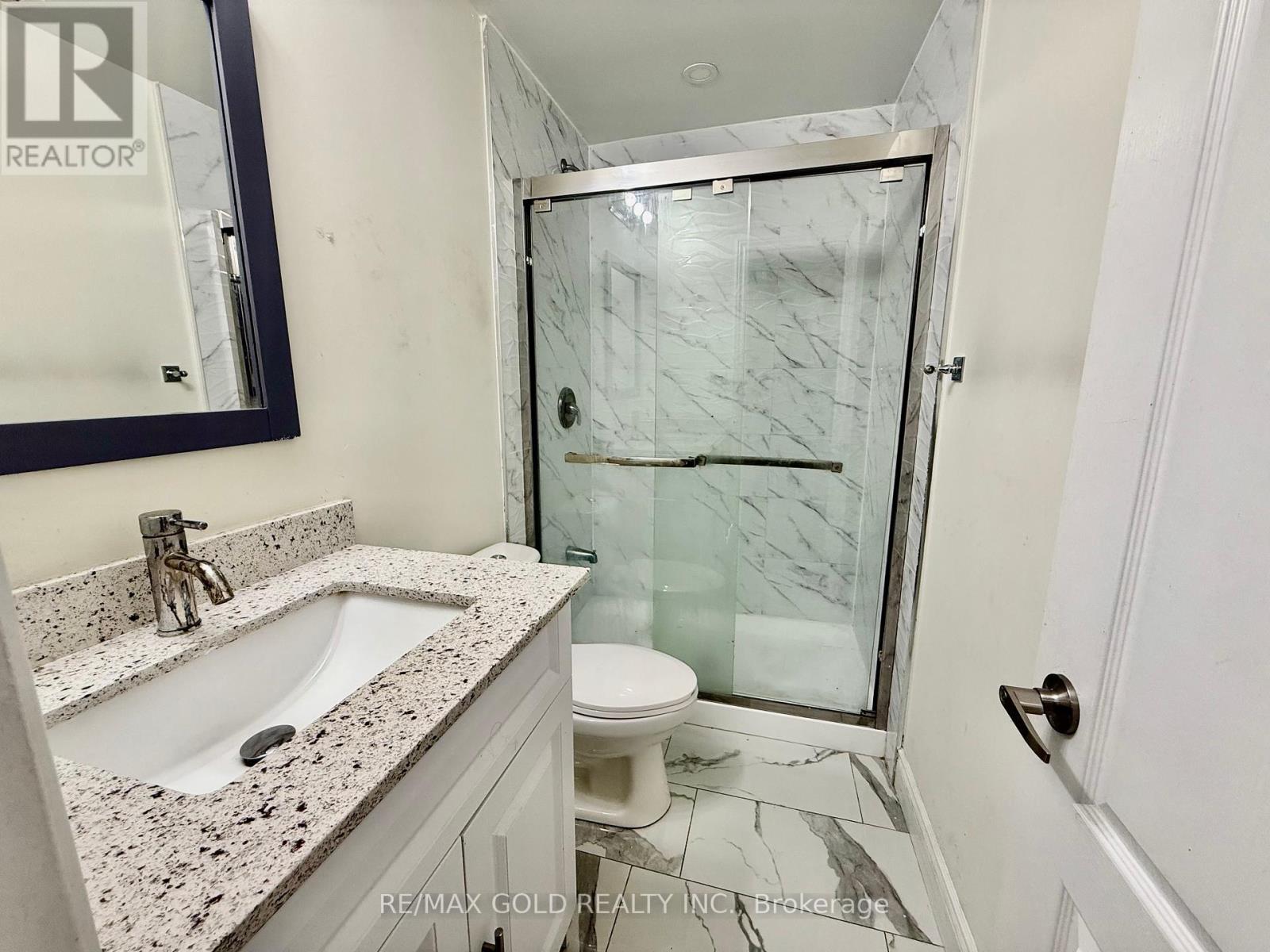 14 Divers Road, Brampton, Ontario  L7A 5C8 - Photo 12 - W12402232