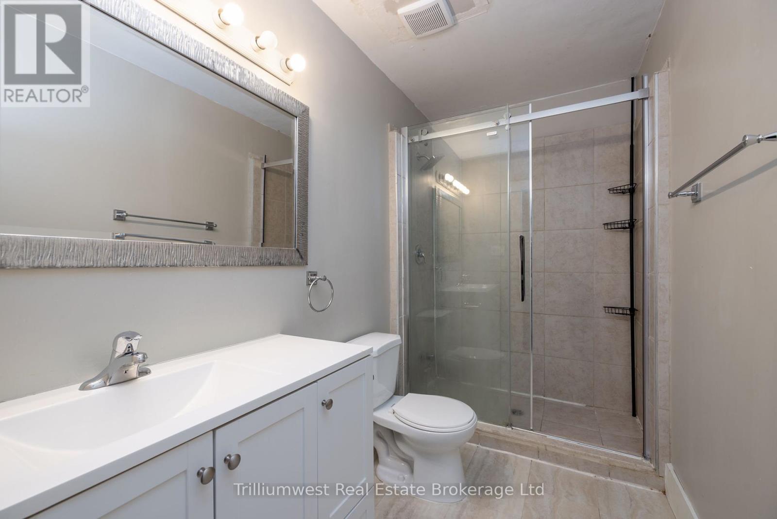 A3 - 284 Trott Drive, London North, Ontario  N6G 1B5 - Photo 12 - X12388625