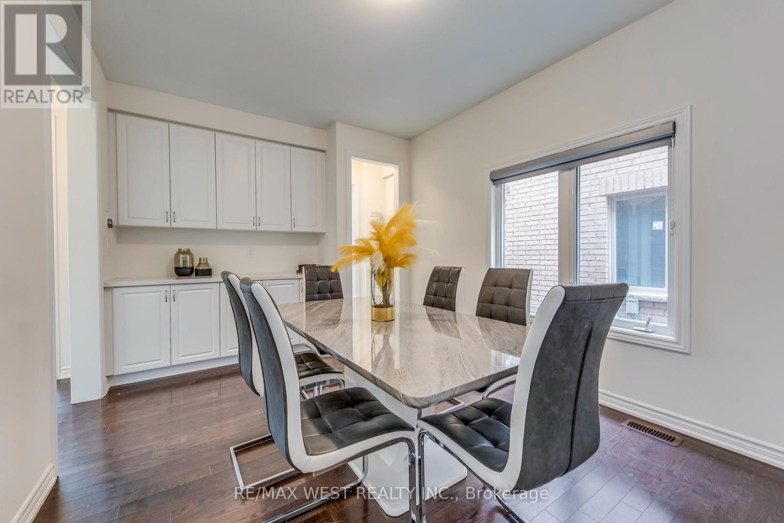 286 Danny Wheeler Boulevard, Georgina, Ontario  L4P 0J9 - Photo 28 - N12402278