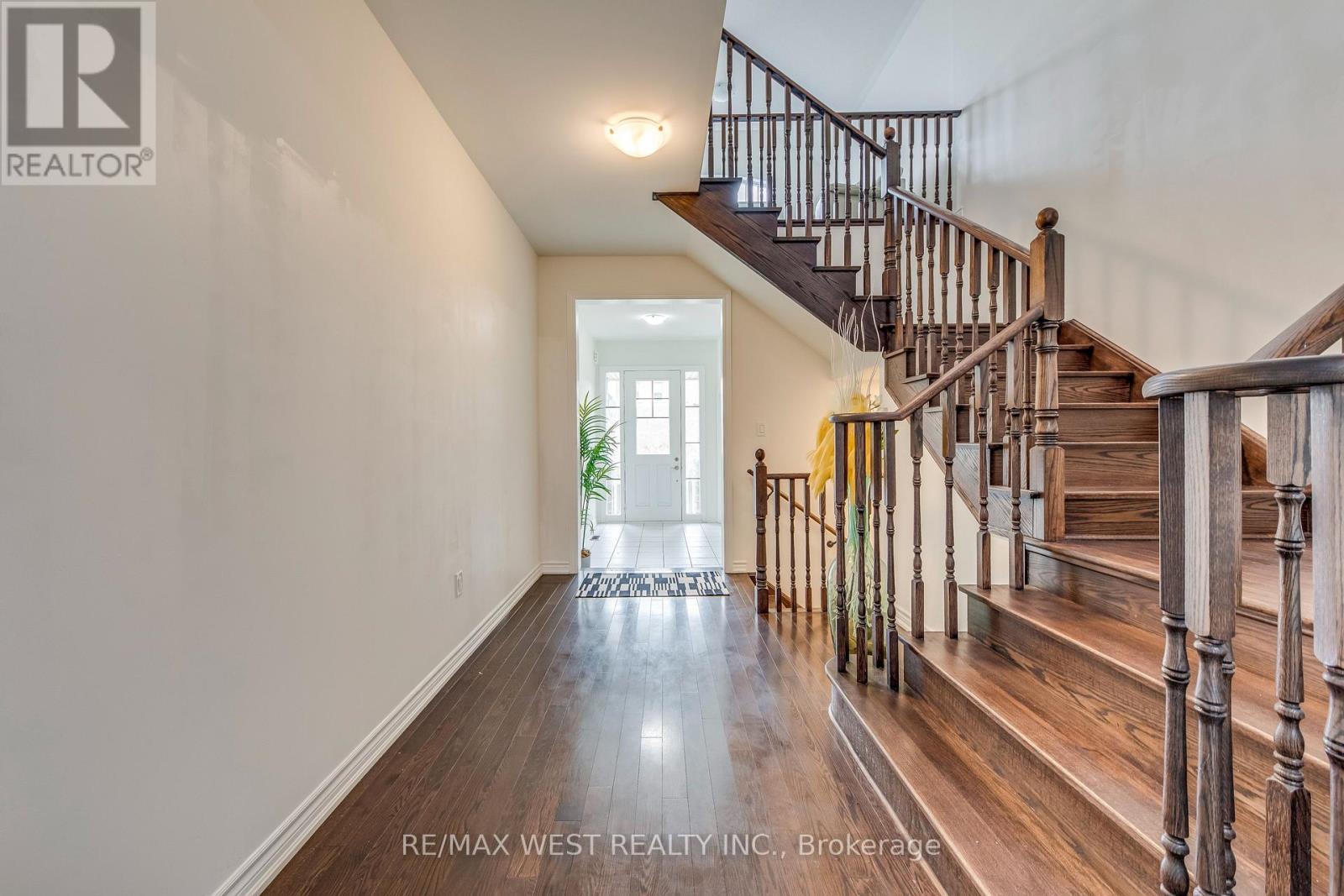 286 Danny Wheeler Boulevard, Georgina, Ontario  L4P 0J9 - Photo 30 - N12402278