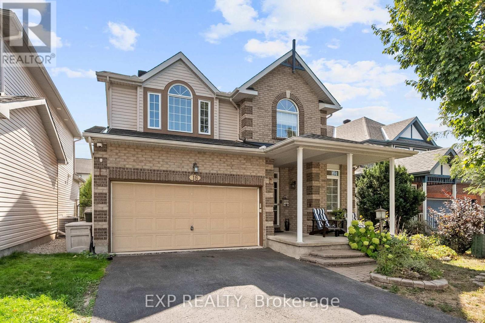 18 Golders Green Lane, Ottawa, Ontario  K2J 5C1 - Photo 2 - X12402294