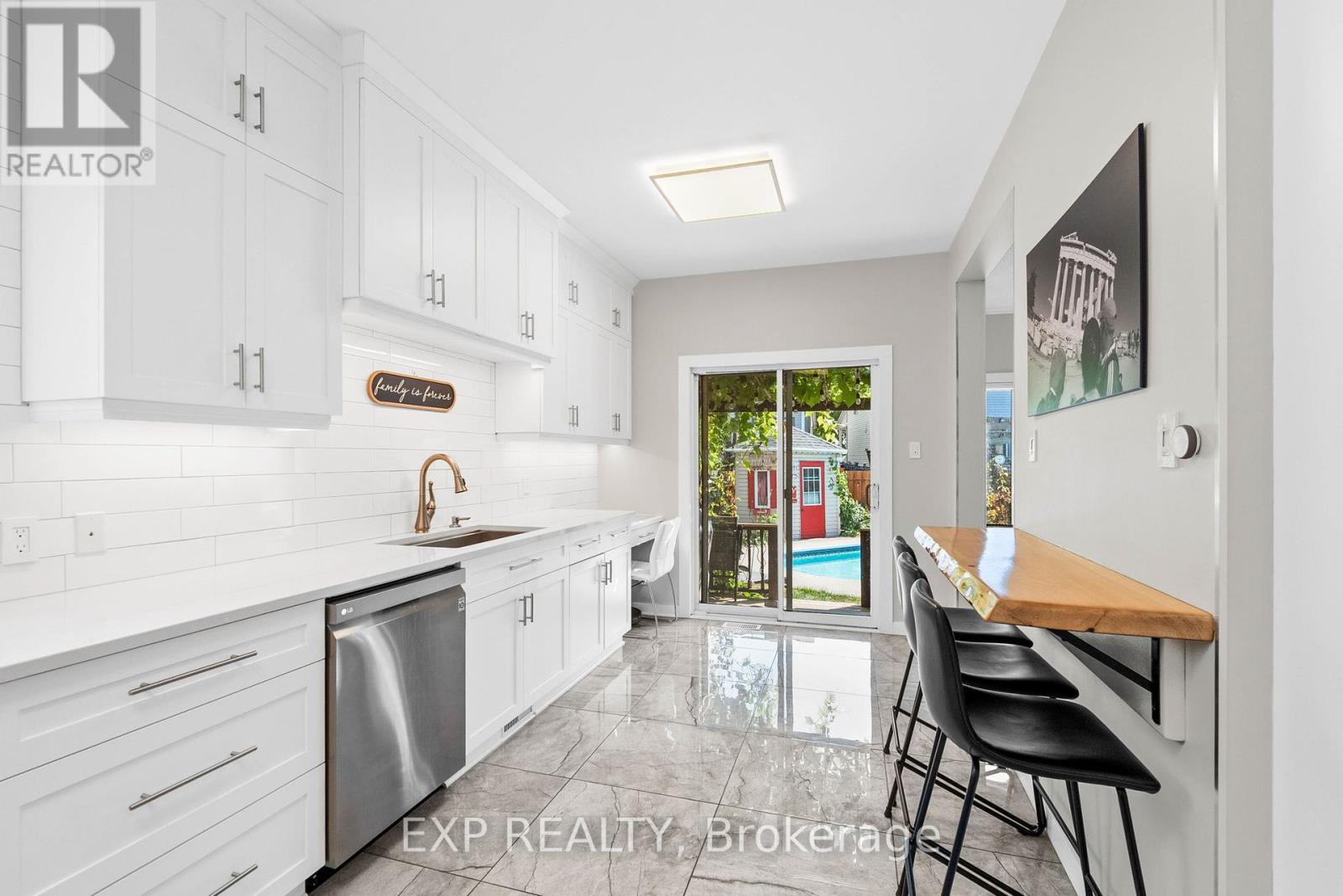 18 Golders Green Lane, Ottawa, Ontario  K2J 5C1 - Photo 21 - X12402294