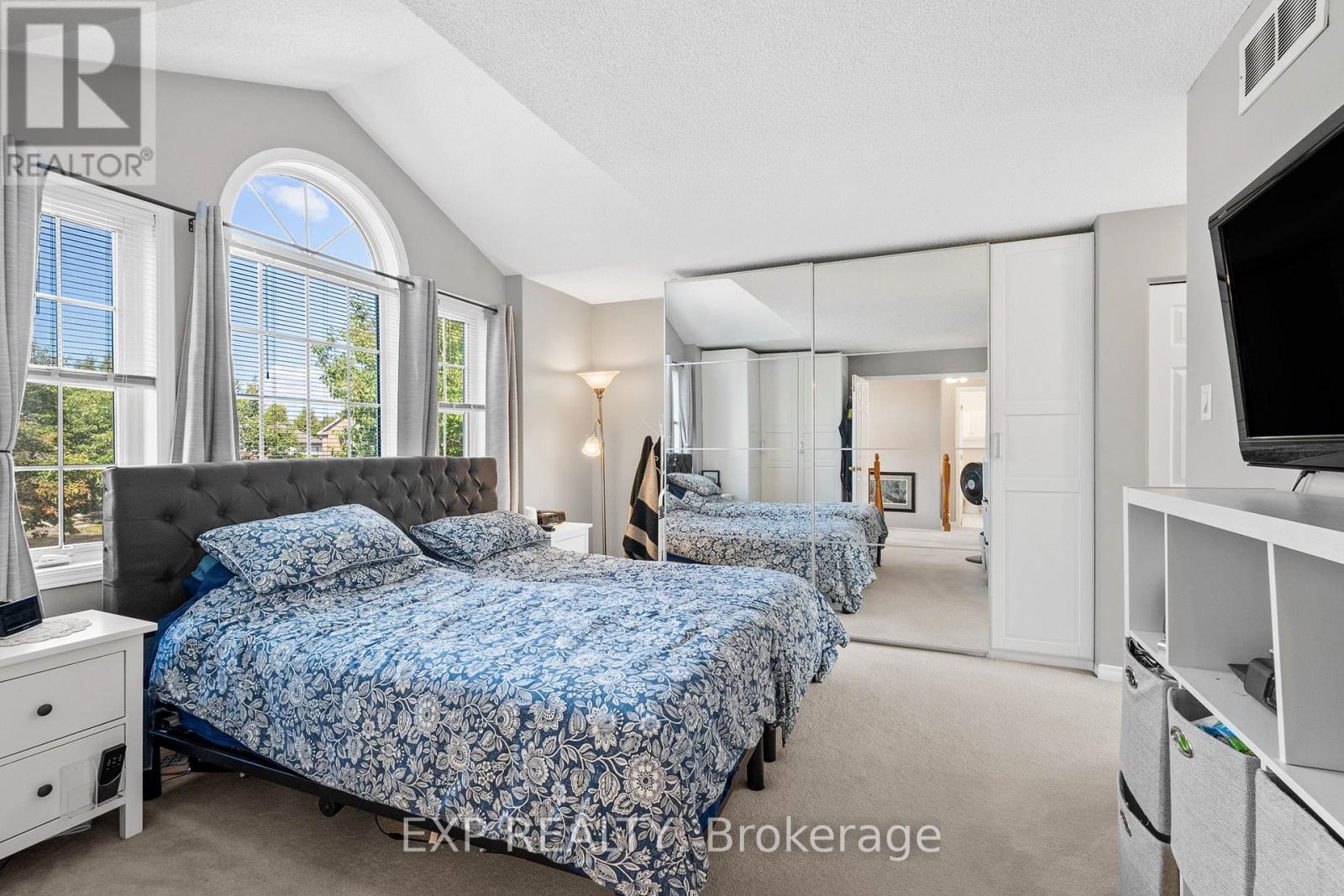 18 Golders Green Lane, Ottawa, Ontario  K2J 5C1 - Photo 26 - X12402294