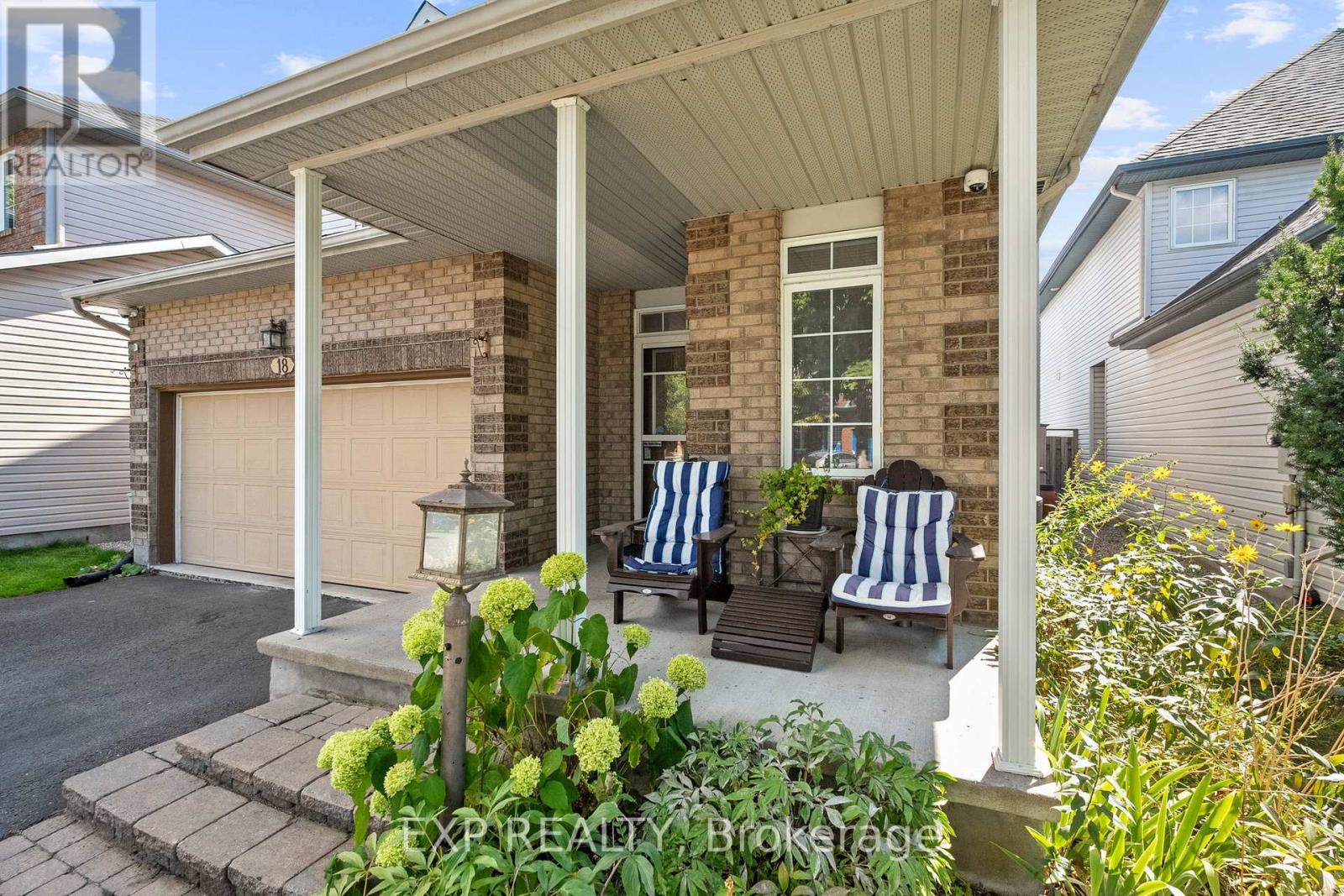 18 Golders Green Lane, Ottawa, Ontario  K2J 5C1 - Photo 4 - X12402294