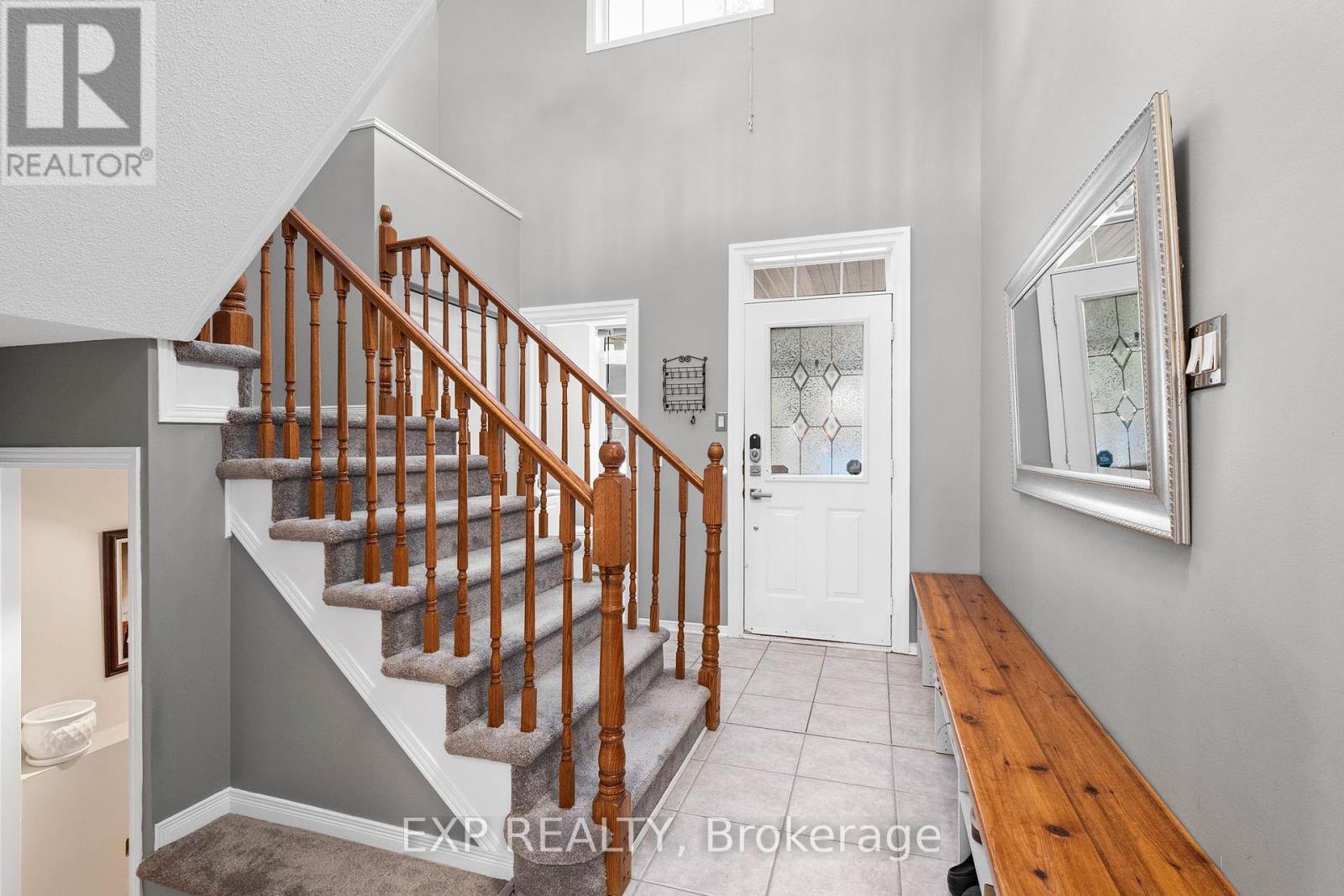 18 Golders Green Lane, Ottawa, Ontario  K2J 5C1 - Photo 6 - X12402294