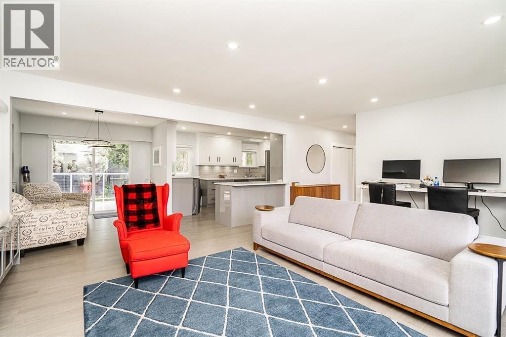 353 Laurentian Crescent, Coquitlam, British Columbia  V3K 1Y3 - Photo 5 - R3040544