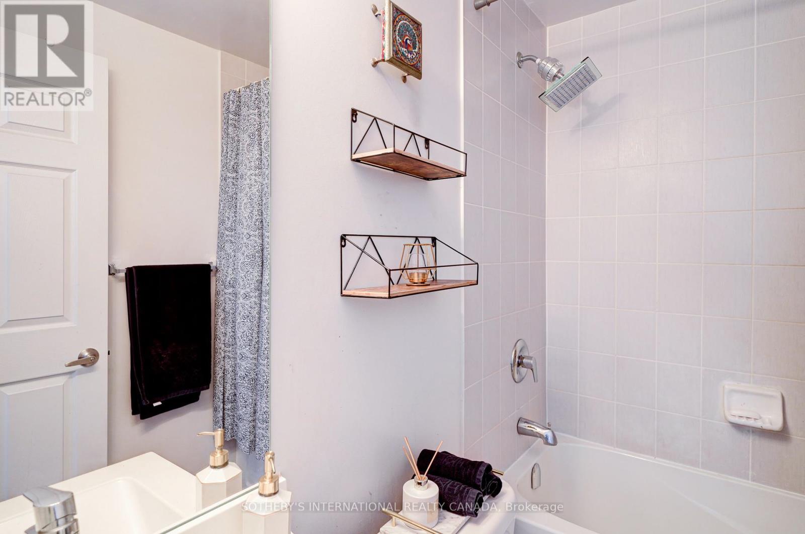 712 - 15 James Finlay Way, Toronto, Ontario  M3M 0B3 - Photo 18 - W12402295