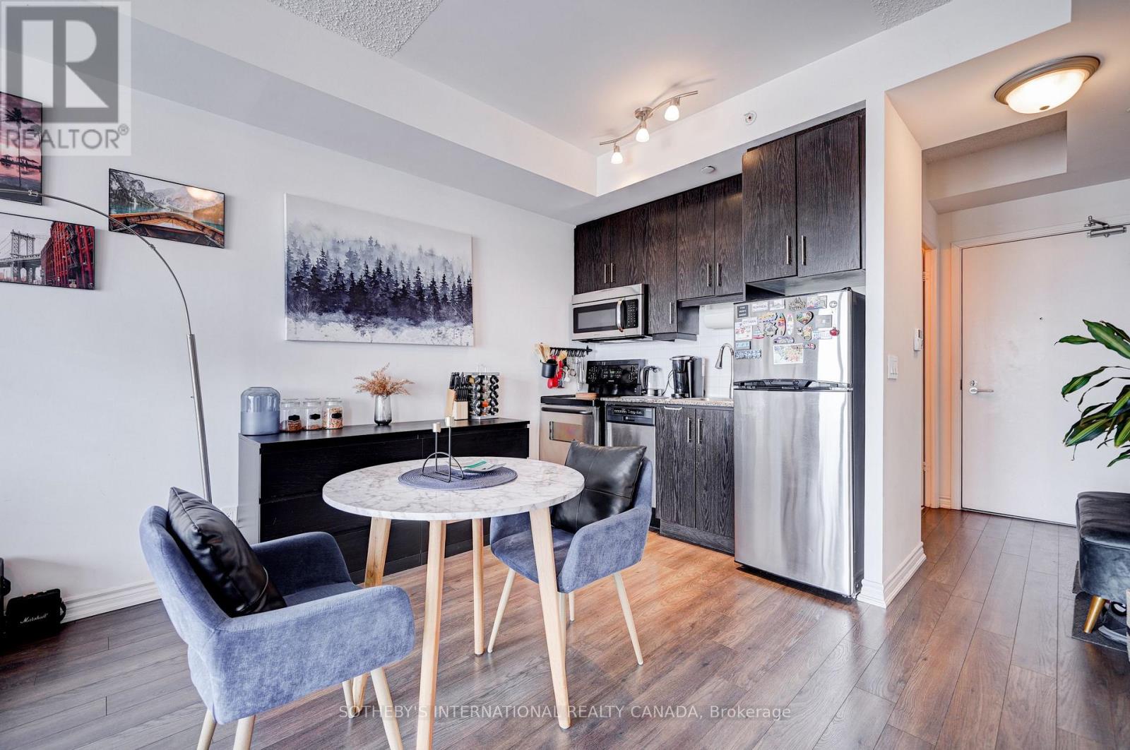 712 - 15 James Finlay Way, Toronto, Ontario  M3M 0B3 - Photo 3 - W12402295