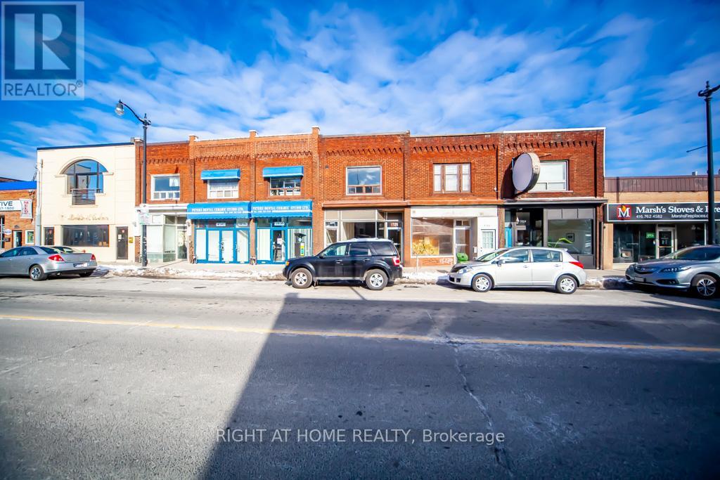 UPPER - 3328 DUNDAS STREET W, Toronto, Ontario