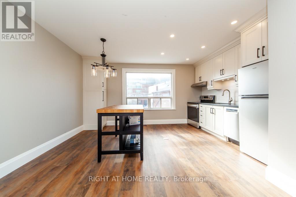 Upper - 3328 Dundas Street W, Toronto, Ontario  M6P 2A4 - Photo 10 - W12402309