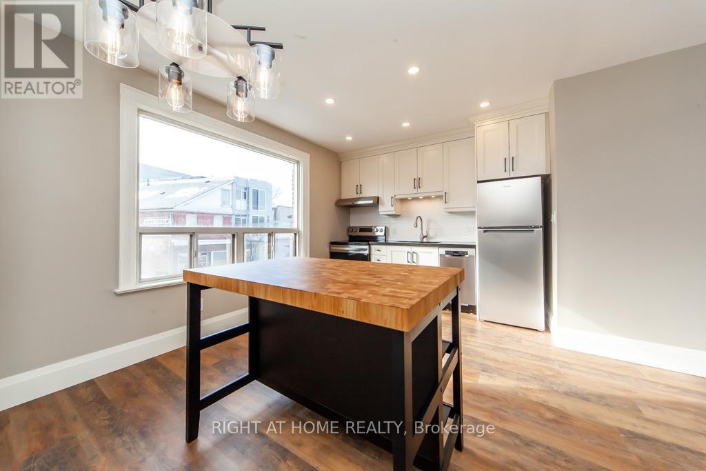 Upper - 3328 Dundas Street W, Toronto, Ontario  M6P 2A4 - Photo 13 - W12402309