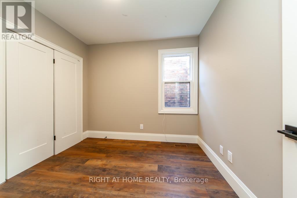 Upper - 3328 Dundas Street W, Toronto, Ontario  M6P 2A4 - Photo 18 - W12402309