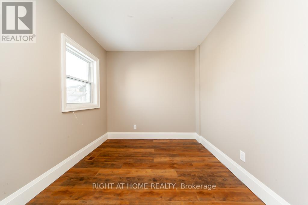Upper - 3328 Dundas Street W, Toronto, Ontario  M6P 2A4 - Photo 23 - W12402309