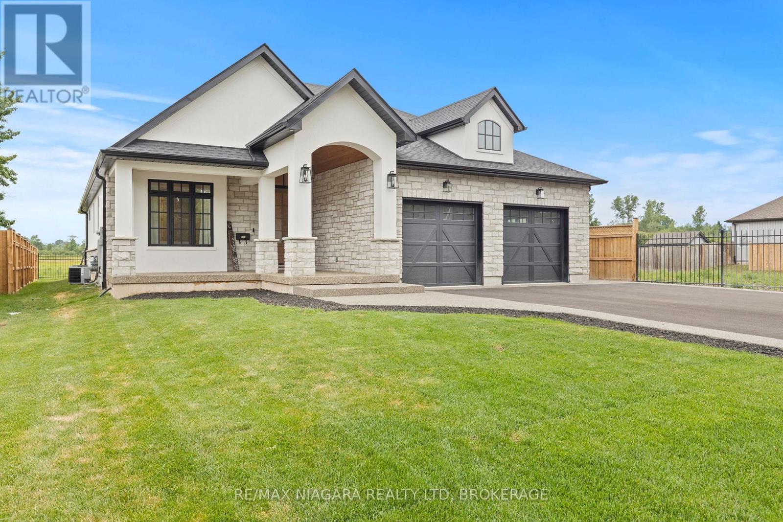 637 Buffalo Road, Fort Erie (Crescent Park), Ontario  L2A 5G7 - Photo 46 - X12402328