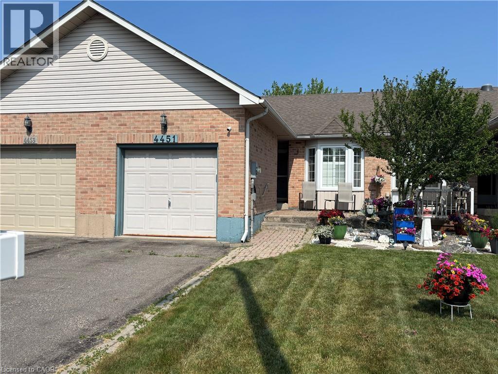 4451 Michael Avenue E, Beamsville, Ontario  L3J 0E2 - Photo 1 - 40769598