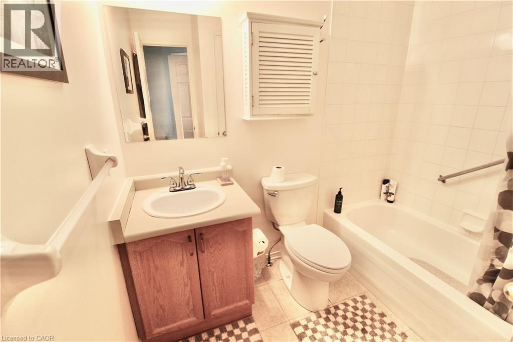 4451 Michael Avenue E, Beamsville, Ontario  L3J 0E2 - Photo 15 - 40769598