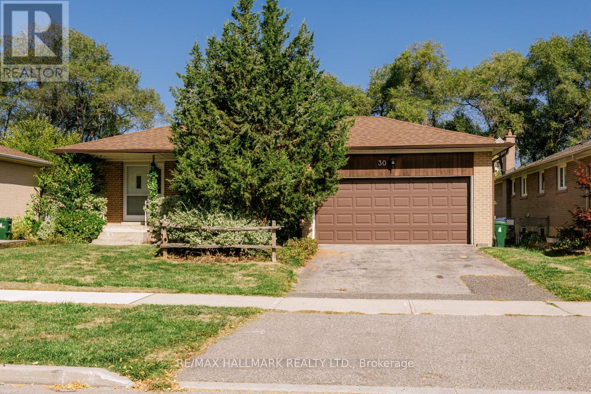 Main Floor - 30 Silkwood Crescent, Toronto, Ontario  M2J 1G9 - Photo 1 - C12402333