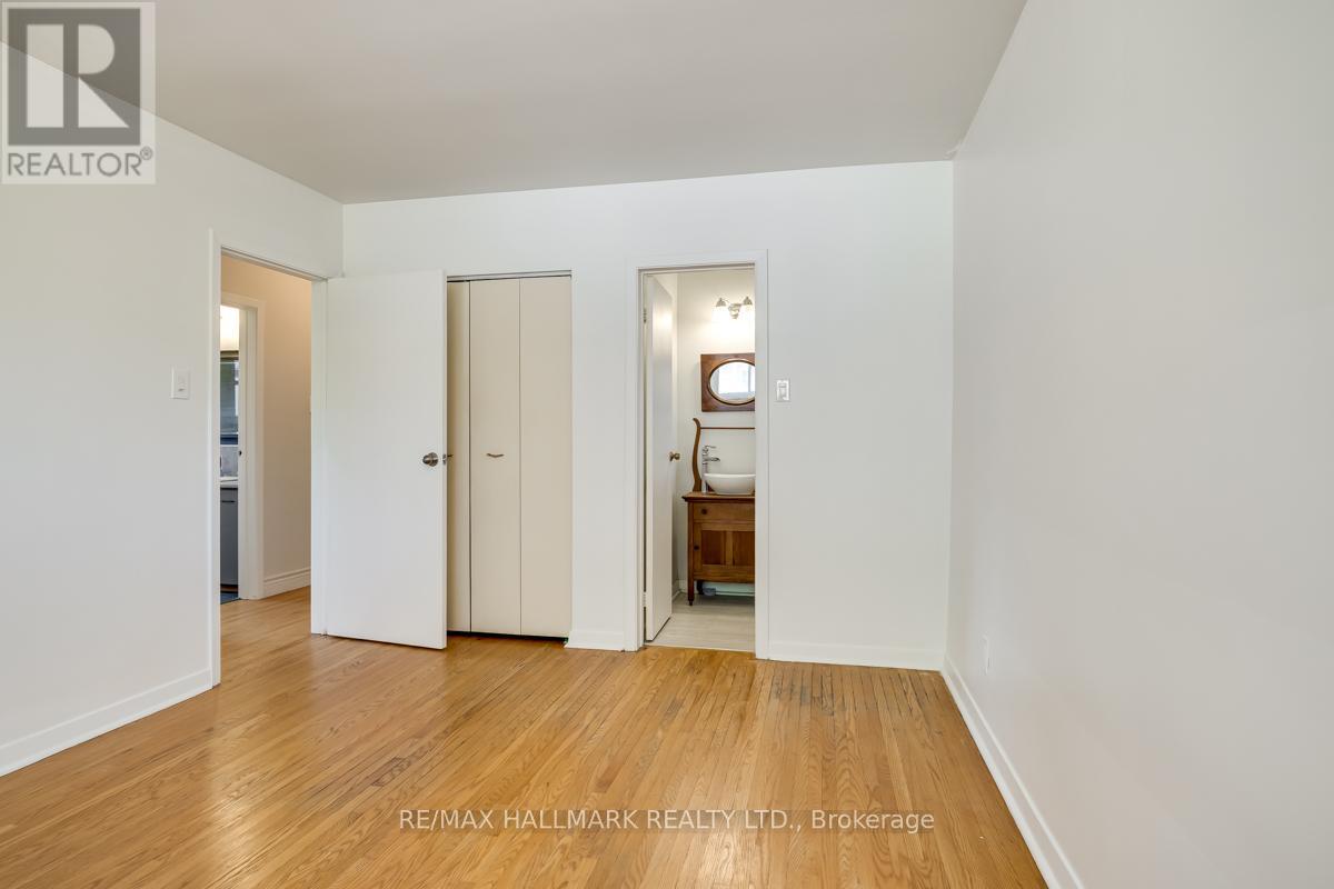 Main Floor - 30 Silkwood Crescent, Toronto, Ontario  M2J 1G9 - Photo 12 - C12402333
