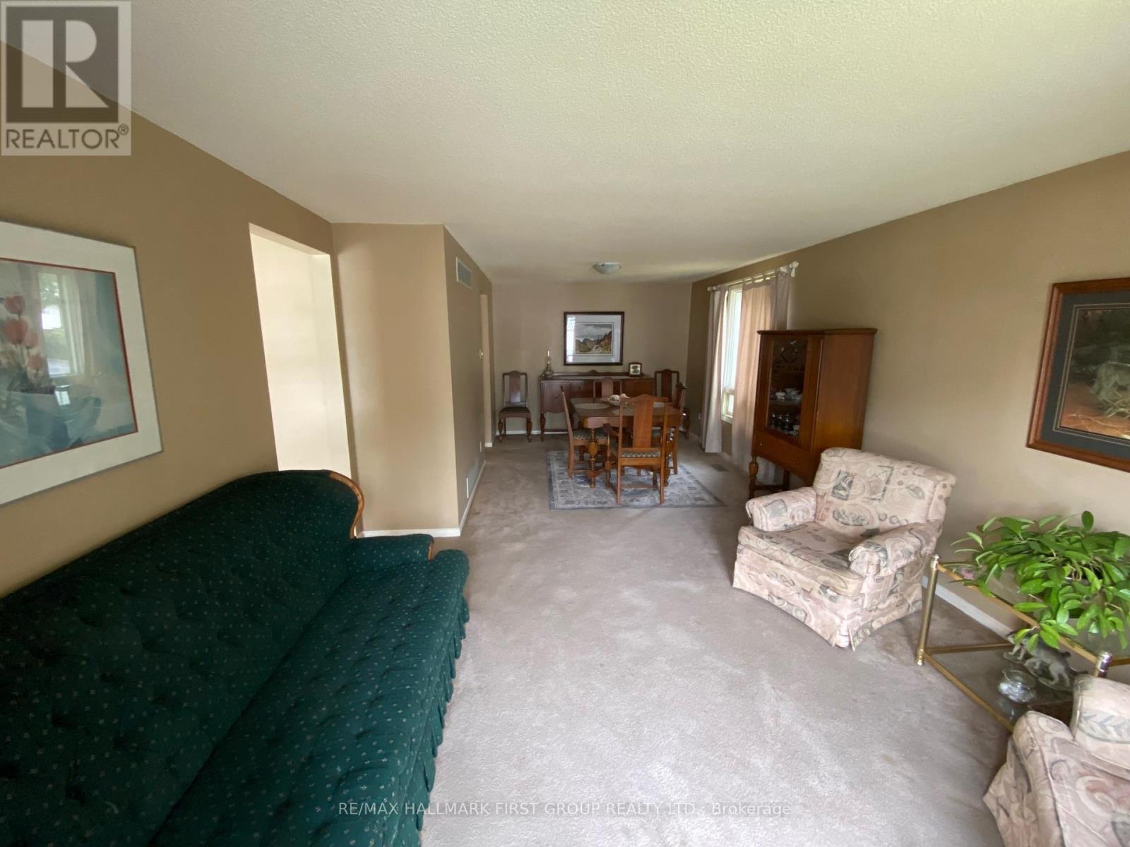 22 Briarwood Place, Innisfil, Ontario  L0L 1L0 - Photo 17 - N12401907