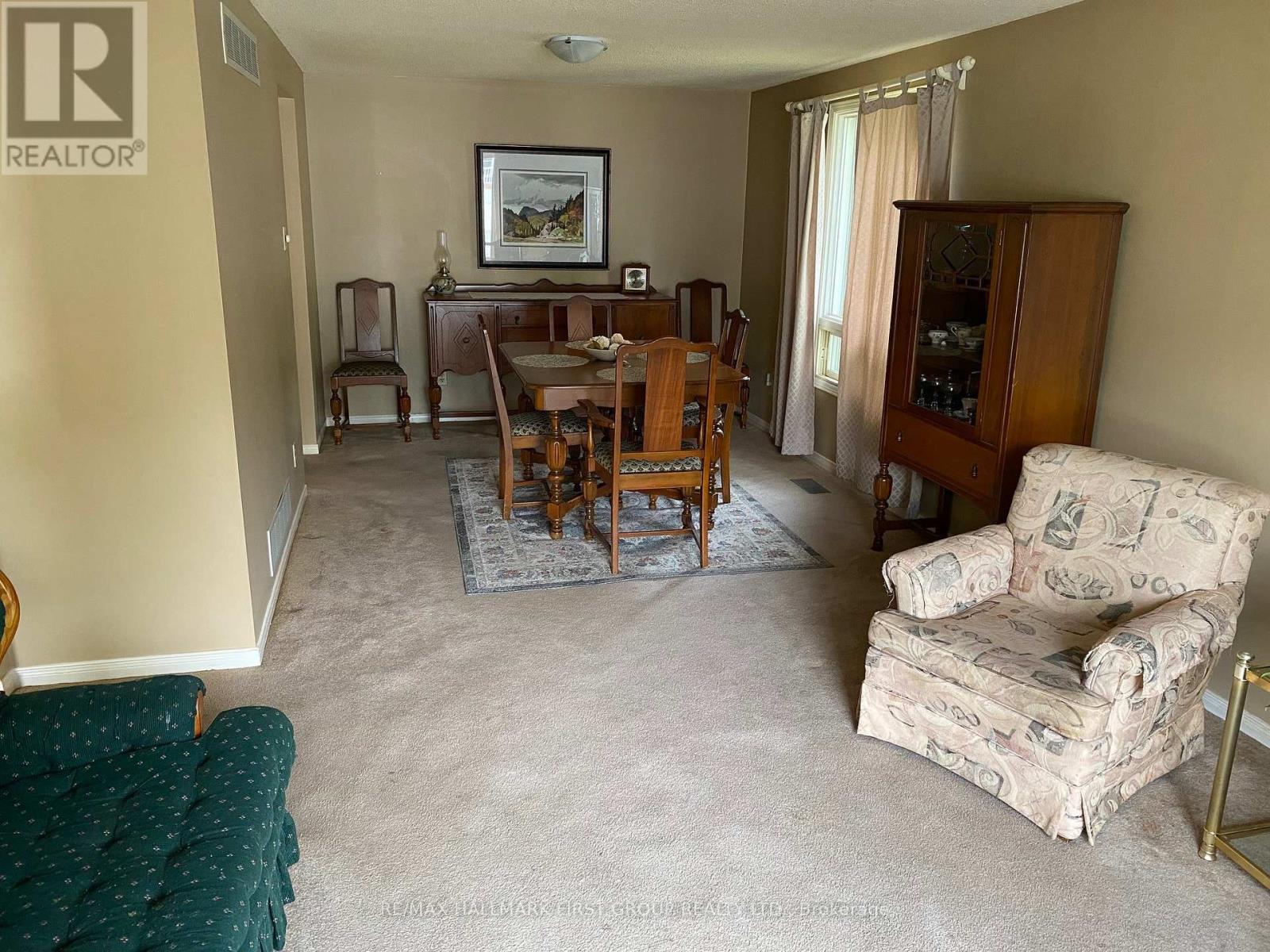 22 Briarwood Place, Innisfil, Ontario  L0L 1L0 - Photo 16 - N12401907