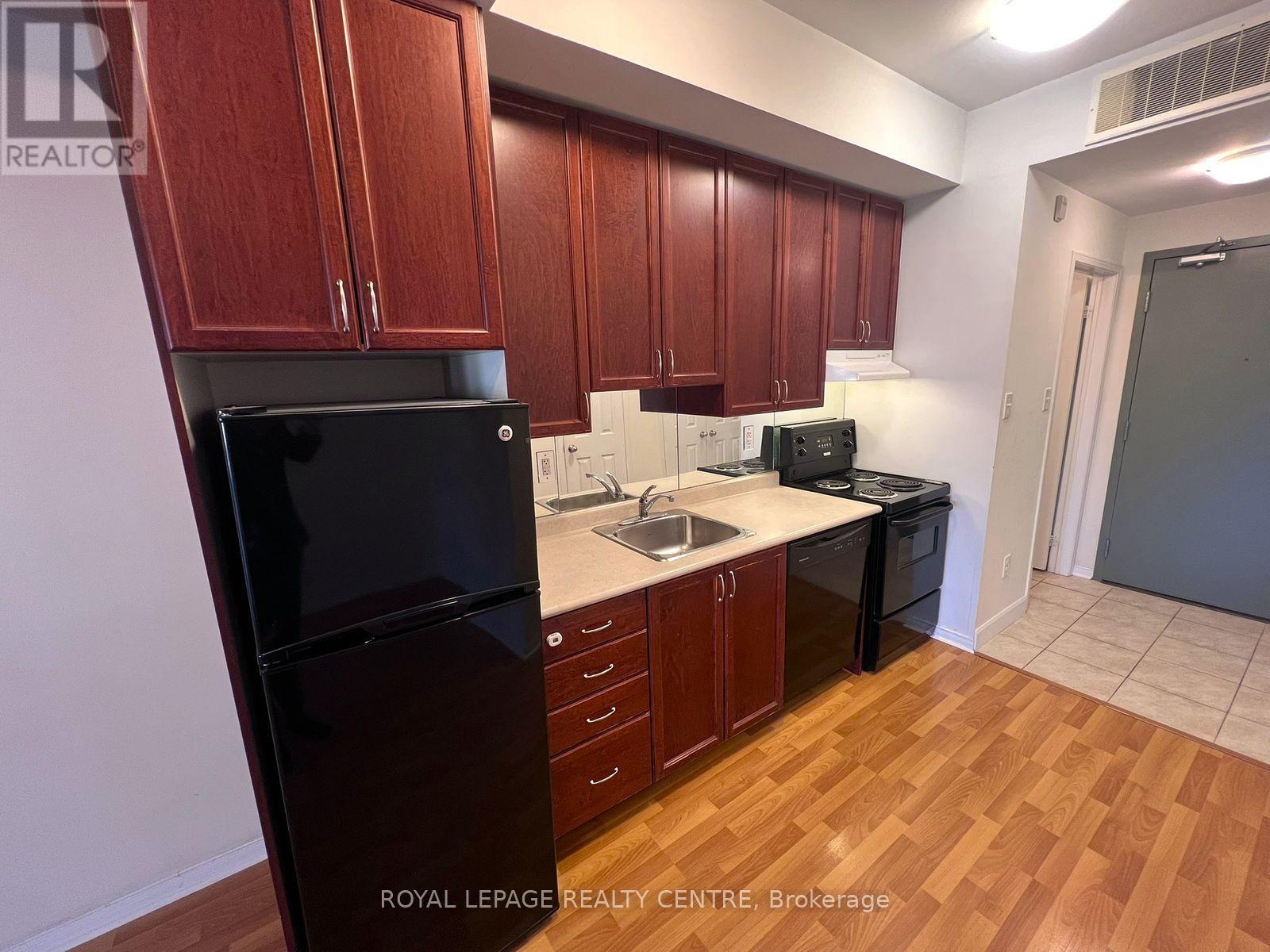 113 - 3055 Thomas Street, Mississauga, Ontario  L5M 0M4 - Photo 9 - W12402205