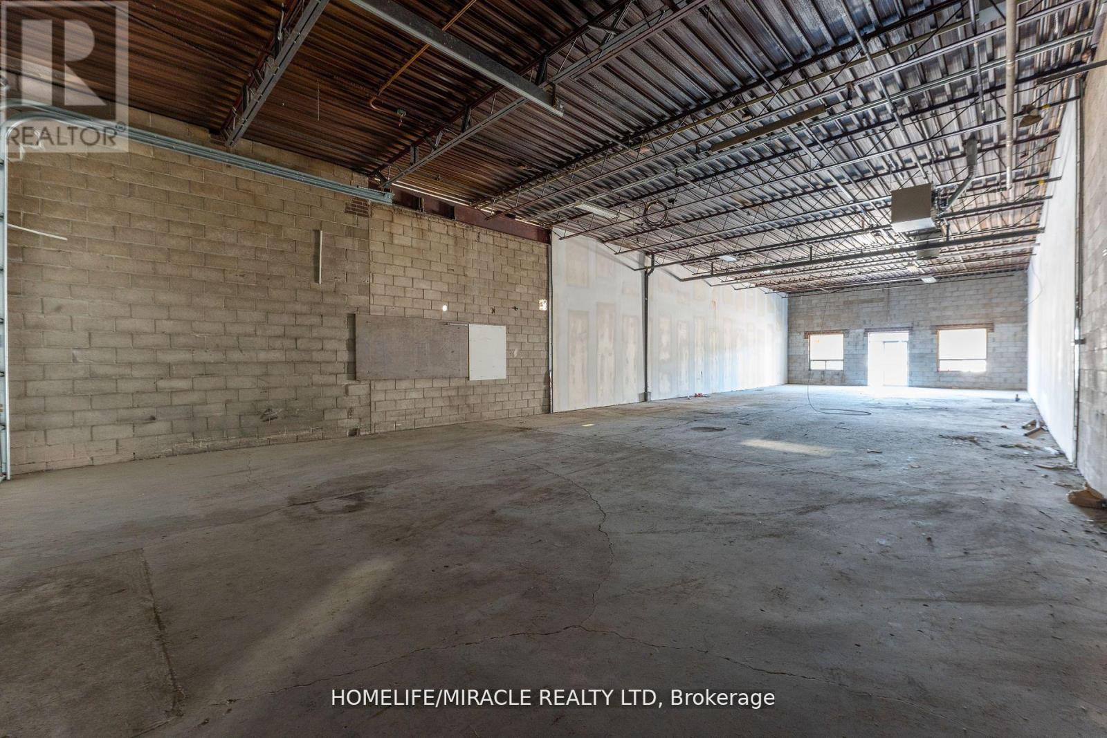 16 - 7517 Bren Road, Mississauga, Ontario  L4T 3V4 - Photo 17 - W12402322