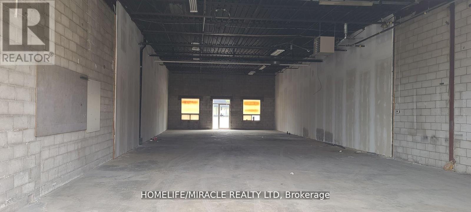 16 - 7517 Bren Road, Mississauga, Ontario  L4T 3V4 - Photo 3 - W12402322