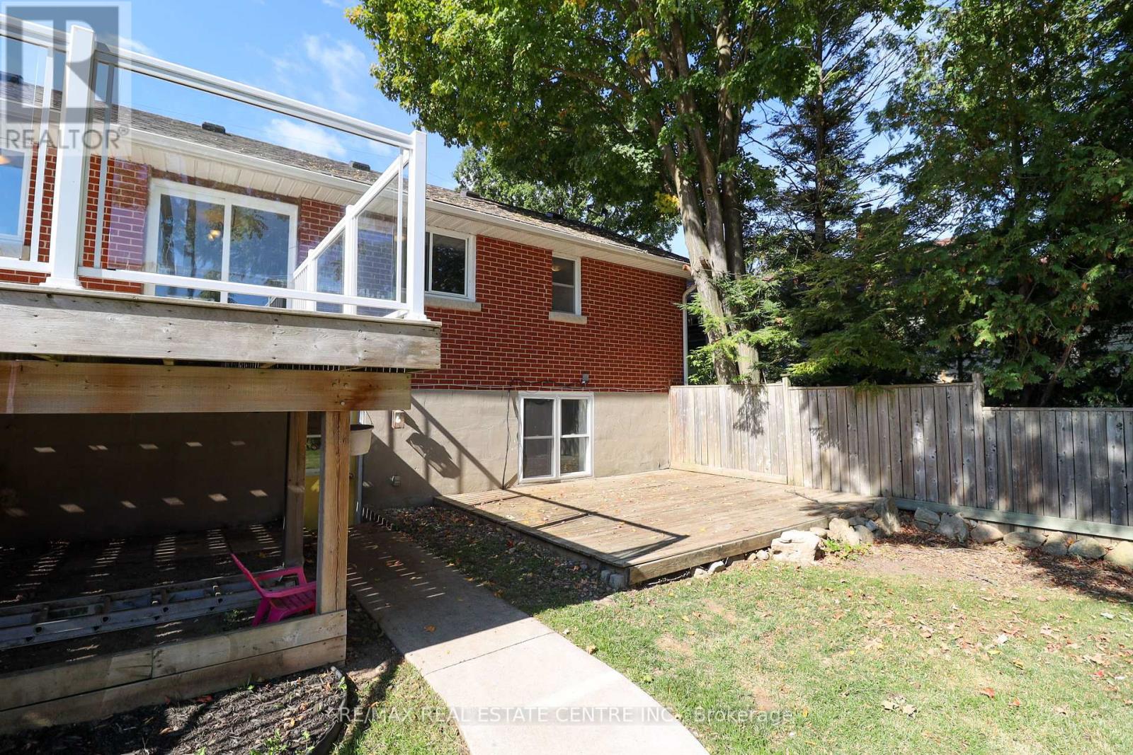 17b Amanda Street, Orangeville, Ontario  L9W 2J9 - Photo 22 - W12402338