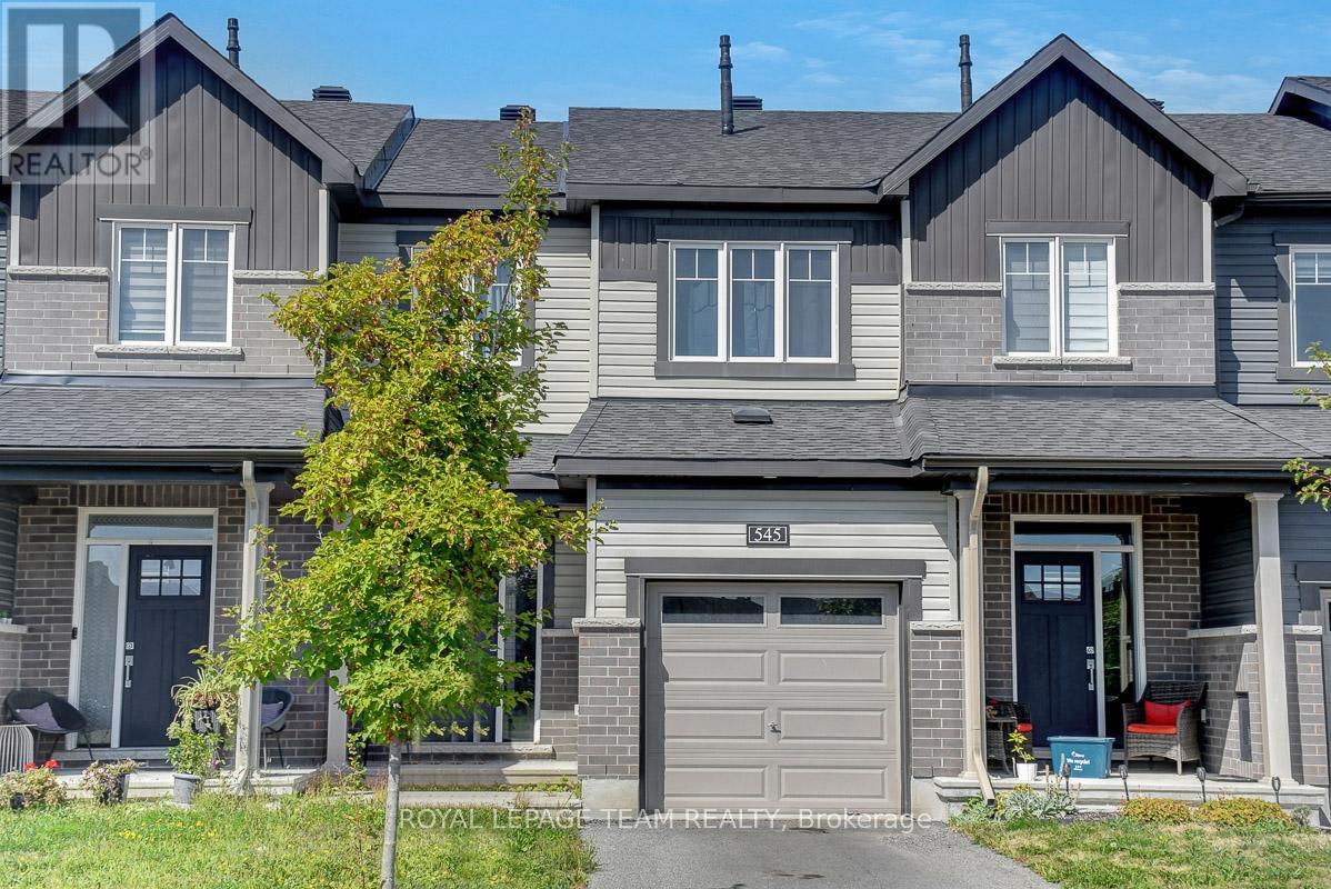 545 DECOEUR DRIVE, Ottawa, Ontario