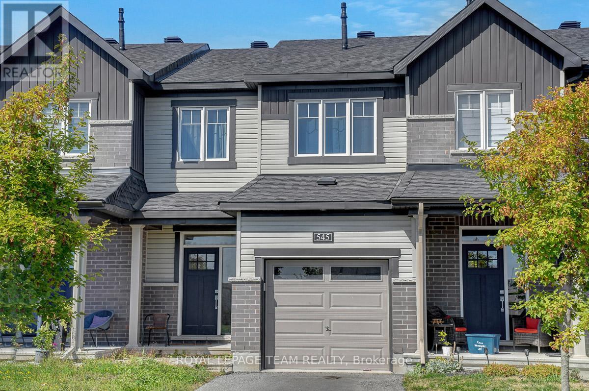 545 Decoeur Drive, Ottawa, Ontario  K4A 5G7 - Photo 2 - X12402346