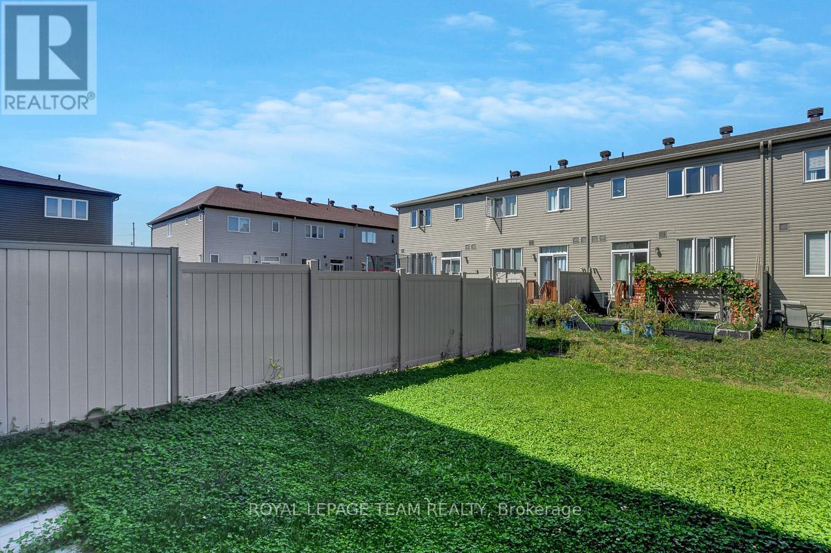 545 Decoeur Drive, Ottawa, Ontario  K4A 5G7 - Photo 35 - X12402346