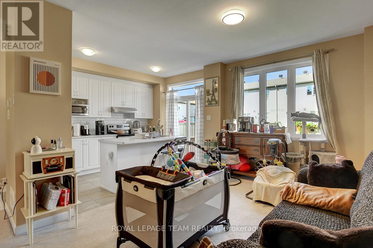 545 Decoeur Drive, Ottawa, Ontario  K4A 5G7 - Photo 9 - X12402346