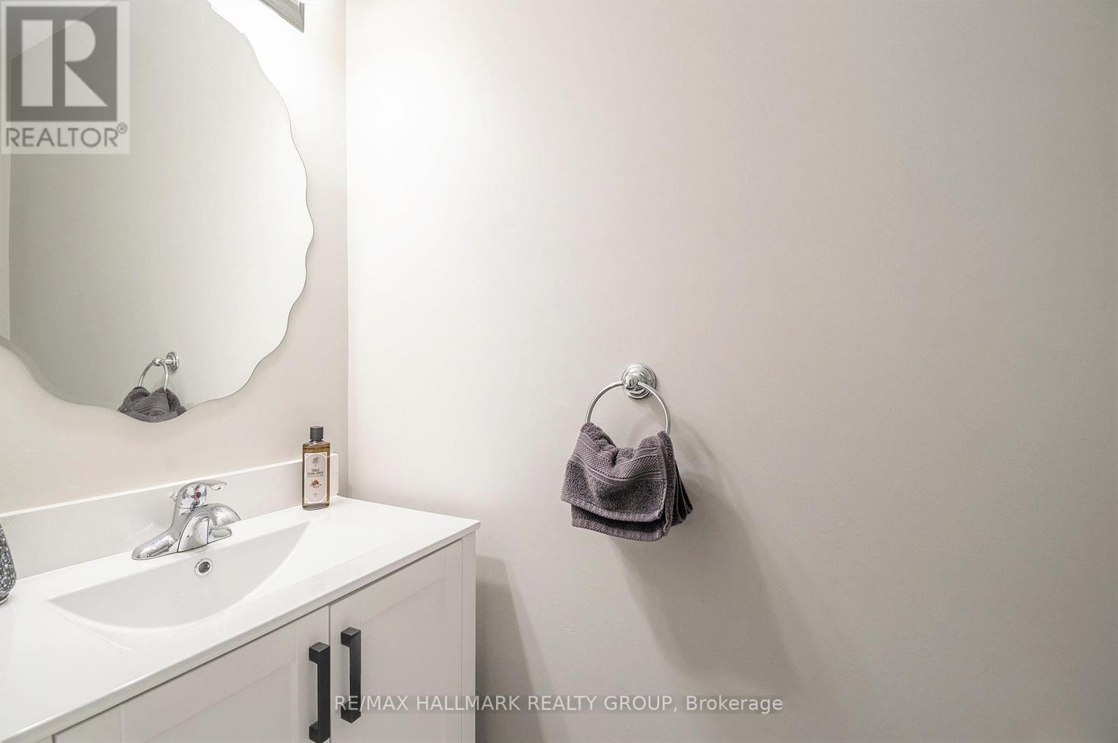 1015 Winterspring Ridge, Ottawa, Ontario  K4A 0S5 - Photo 21 - X12402367