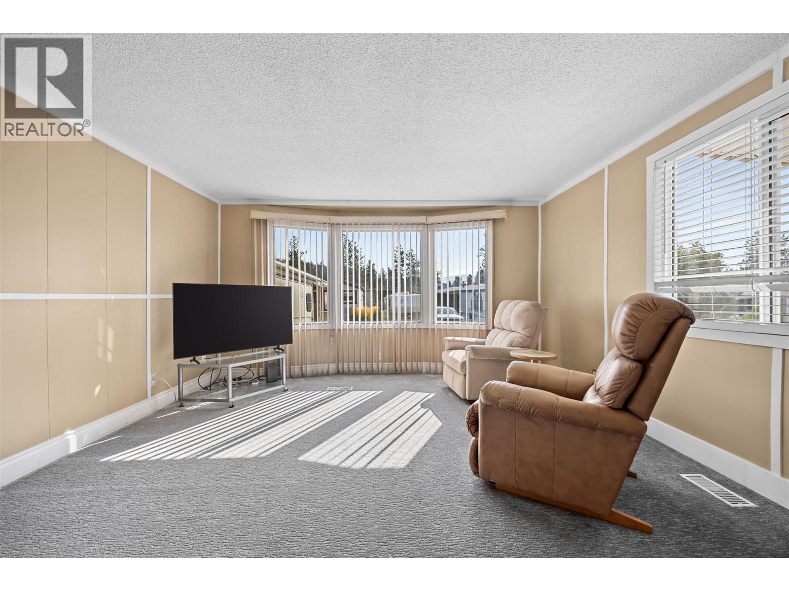 2001 Highway 97 South Highway Unit# 250 West Kelowna Photo 4
